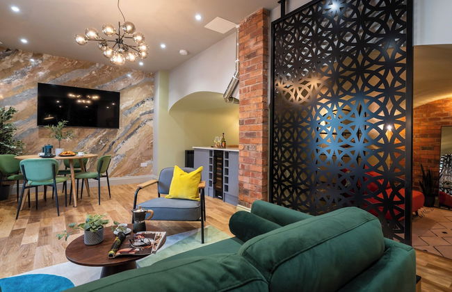 Commandery Vaults - Foto 33