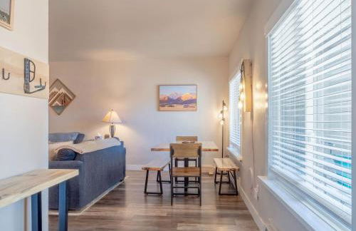 Dogs OK! Prime Home Base minutes to Downtown and Trails - Foto 17