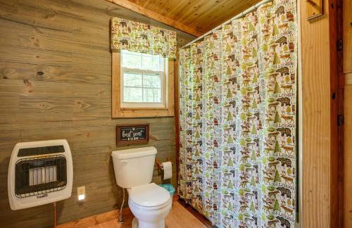 Cozy Georgia Abode with Deck, Fire Pit and Lake Access - Foto 12