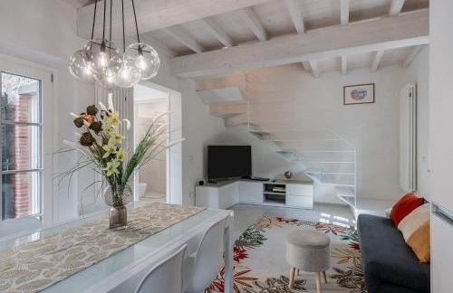 Charming Tuscan Stone House - Photo 8