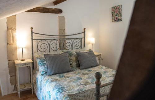 Lavender House - Traditional & charming stone home - Foto 23