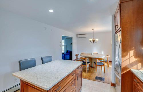 Woodstock Getaway with Hot Tub about 2 Mi to Dtwn! - Foto 14