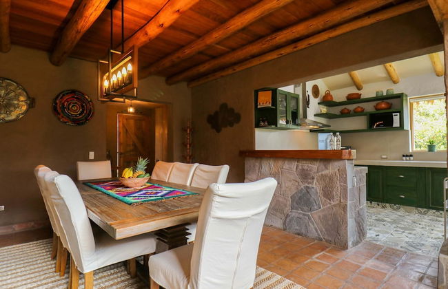 w Fabulous 3BR House in Villa Sagrado - Photo 10