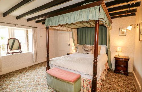 The Farmhouse - Photo 16