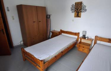 Με θέα τον όρμο της Βάρης - Photo 3