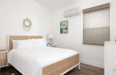 2BD Sashas Bungalow Beach Vibes 1 Block Away - Foto 7