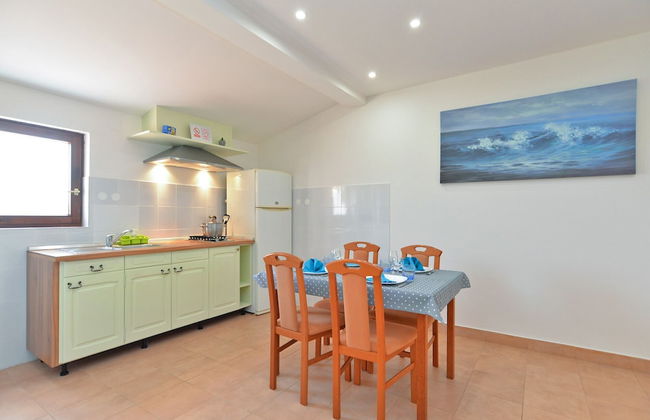 Apartment 669 - Photo 12