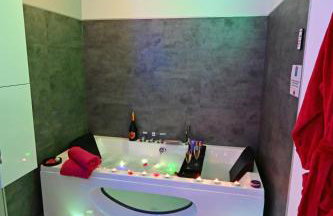 Love Room à deux pas de l'Océan avec Hammam, Sauna et Bain à 2 Surprise garantie - Foto 30