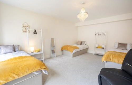 Boyton House Sleeps 14 Long Stays Parking Wi-Fi - Foto 23