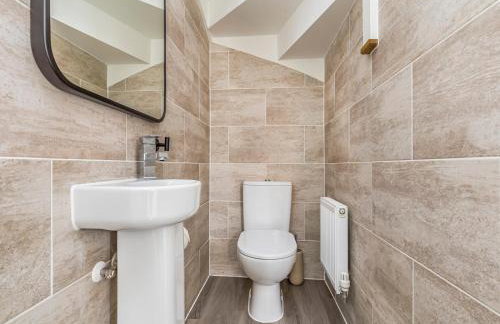 Modern Comfortable Home - Pass The Keys - Foto 18