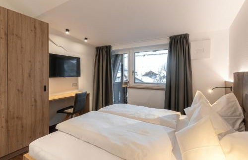 Alpenrose Alpine Living - Photo 18