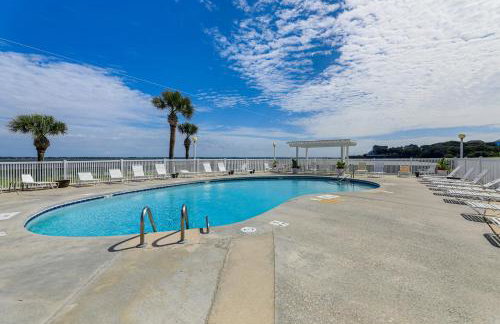 Marina Views, Walk to Beach: Atlantic Beach Condo! - Foto 4