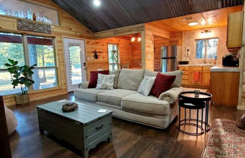 Impressive Cabin Surrounded by Trees in Nashoba, Oklahoma - Foto 10