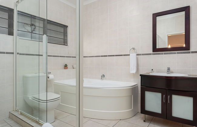 Rhodora 36 - Photo 14