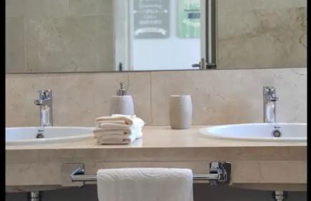 Fabuloso y amplio Duplex en Urb Jardines de Sotogrande - Foto 30