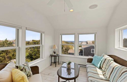 Breathtaking Cape Cod Beachhouse with Private Beach Access Near Sandwich, Massachusetts - Foto 45