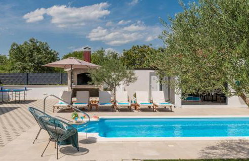 Awesome Home In Kamenmost With Jacuzzi - Foto 13