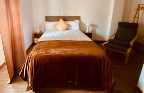 AL BIONDI COMENDA Cozy Home for 2 Pax with Kitchen and Patio - Foto 6