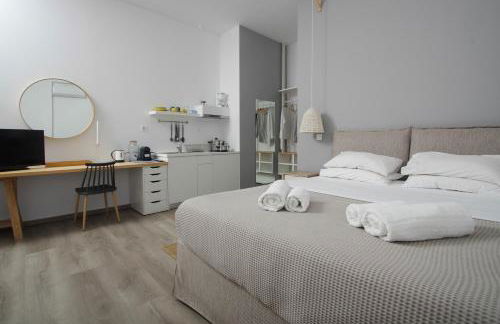 Syros Wellness Luxury Suites - Photo 12