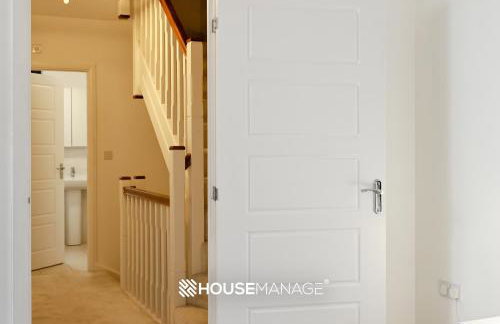 Modern Beautiful 5 bed -Sleeps 13 - Free Parking - Foto 39