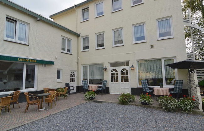 Snug Apartment in Schin op Geul Near Public Pool - Photo 76