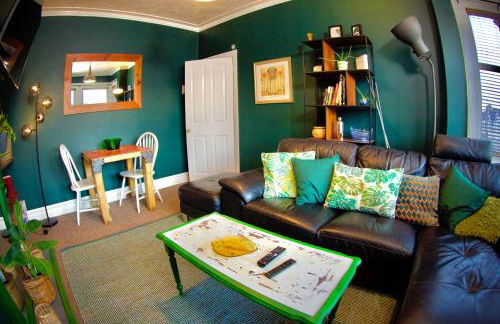 Stylish and artistic flat in Southend on Sea - 2 Double Bedrooms, Free on-street parking - Foto 7