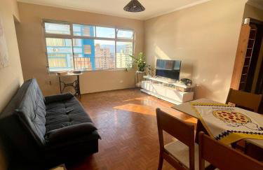 Lindo apartamento com vistas na praia do Gonzaguinha - Foto 24