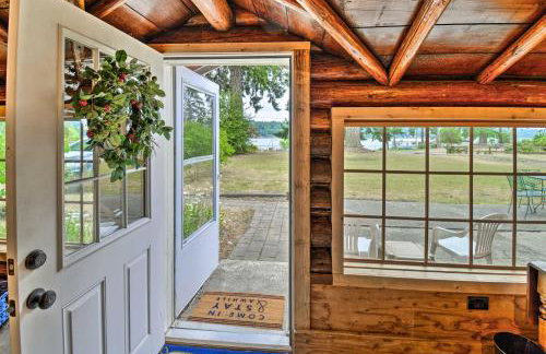 Wheelchair-Accessible Belfair Cabin w/ Patio! - Foto 1