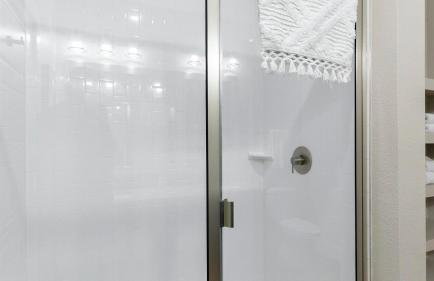 Landing Spectacular 2BD Pool Clubhouse - Foto 28