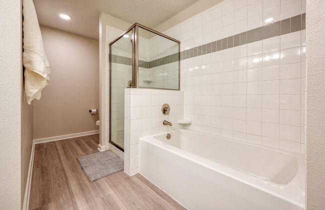 Prime Location-spacious Condo for 8 Guests - Foto 8