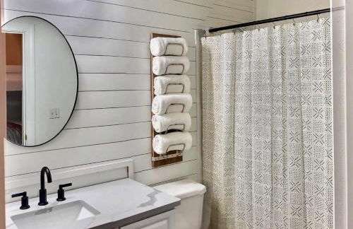 Barefoot Bliss - beachfront condo - sleeps 12 - Foto 46