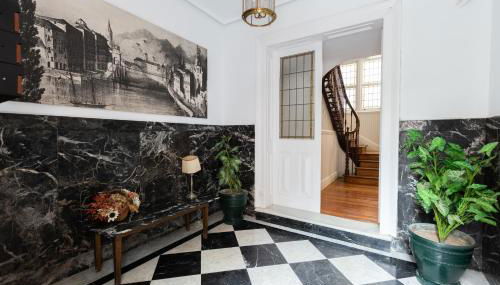 Apartamento en casa centenaria, Parque M.ªCristina - Foto 3, Lobby or reception