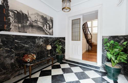 Apartamento en casa centenaria, Parque M.ªCristina - Foto 3