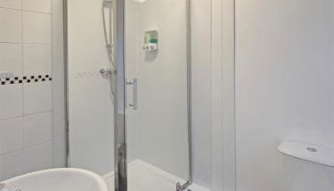 1 Bed Apartment - Central location - Sleeps 4 - Garden - Amaya Two - Free Gym Access - Foto 4, Shower