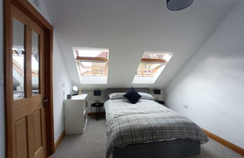 Entire modern cottage close to beach - Pet friendly - Photo 1