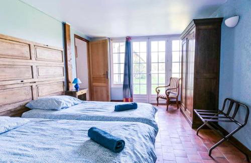 La Breteche-Le château et les dépendances - Photo 41