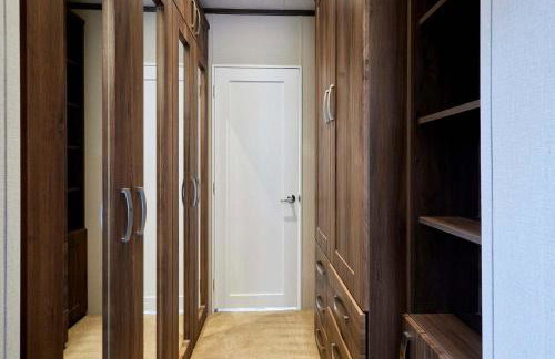 Bramble Lodge with Hot Tub - Foto 17