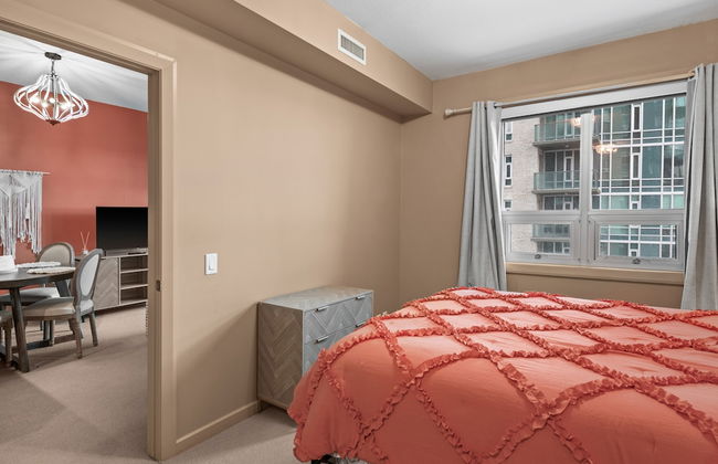 GLOBALSTAY. Gorgeous Downtown Condos. Free parking - Photo 37