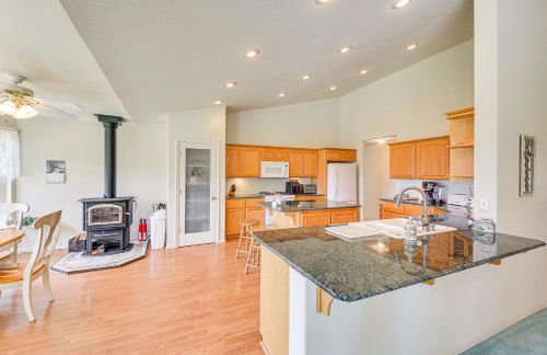 Moyie Springs Home with Views, Near Kootenay River! - Foto 6