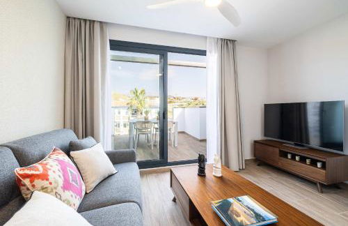 Fabulous beachside penthouse - Photo 9