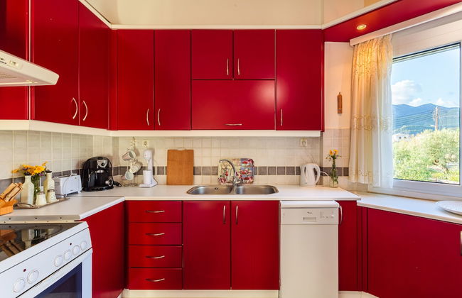 Sunset Serenity - Kardamili Seaside Getaway - Foto 10