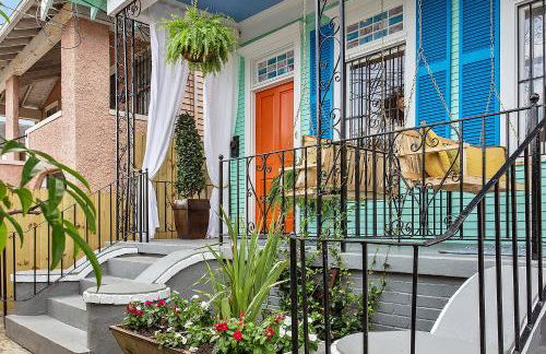 Modern Victorian House With Relaxing Courtyard - Near FQ - Foto 16