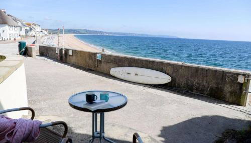 Beachfront Cottage with Sea Views & Coastal Walk - Foto 4