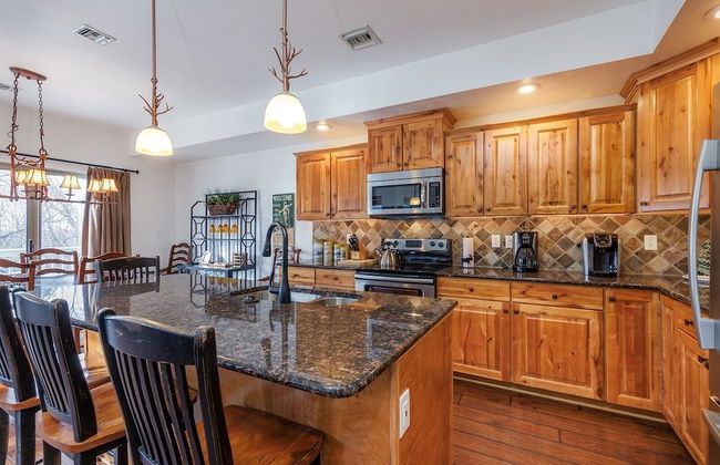 Seven Springs 4 BR Premium Condo, Deck with Views by RedAwning - Photo 10