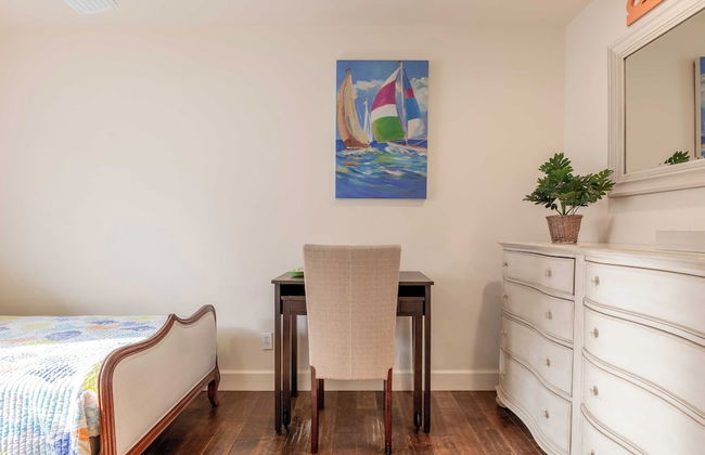 Private Pool + Sunroom Beach Escape at Manatee - Foto 30