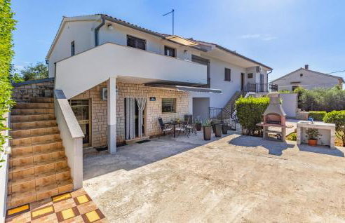 Lovely Apartment In Peruski - Foto 1