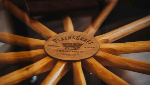 Heated & AC Full Bathroom Covered Wagon - Photo 5