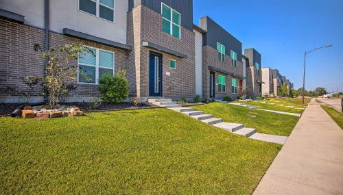 College Station Townhome with Furnished Patio! - Foto 3