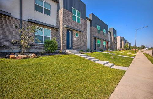 College Station Townhome with Furnished Patio! - Foto 3