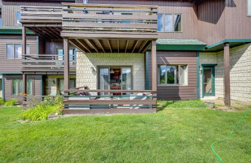 Lake Placid Condo with Patio - Walk to Beach! - Foto 23